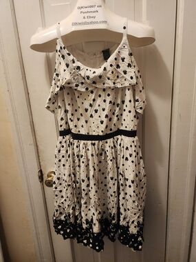 14 [Torrid x Disney] Minnie Mouse Black and White Polka Dot Dress